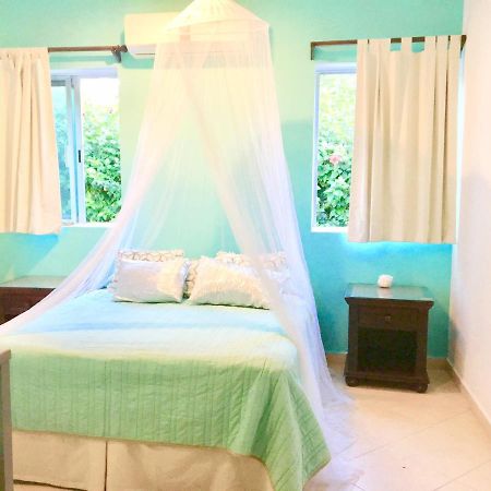 Bed and Breakfast Esquina De La Felicidad De Playacar Playa del Carmen Exterior foto