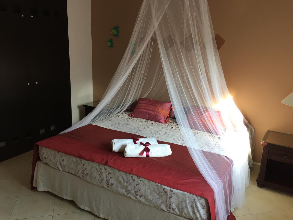 Bed and Breakfast Esquina De La Felicidad De Playacar Playa del Carmen Exterior foto